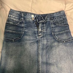 Denim skirt